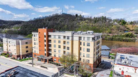 Photo for 1117-207 University Avenue