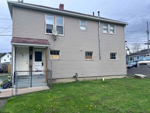 Photo of 117 1/2 Davis Street, Elkins, WV 26241 (MLS # 10164235)