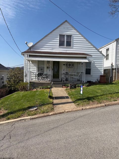Photo of 317 Indiana Avenue, Clarksburg, WV 26301 (MLS # 10163128)