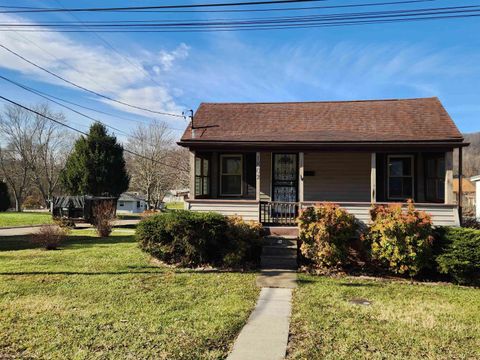 Photo of 1802 N 21st Street, Clarksburg, WV 26301 (MLS # 10162588)