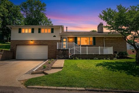 Photo of 1320 Winona Avenue, Morgantown, WV 26505 (MLS # 10164124)