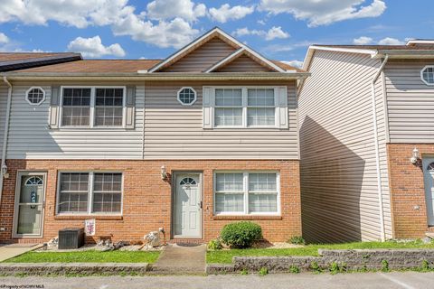 Photo of 25 Hannah Lane, Morgantown, WV 26505 (MLS # 10161578)