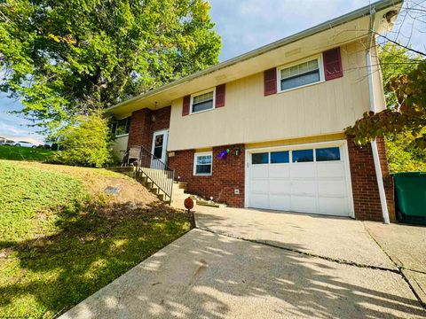 Photo of 1322 Lincoln Way, Fairmont, WV 26554 (MLS # 10161978)