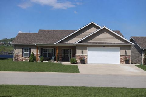 Photo of 309 Sunbury Lane, Bridgeport, WV 26330 (MLS # 10164449)