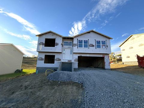 Photo of Lot 9 Morningside Vista Ridge, Morgantown, WV 26508 (MLS # 10162338)