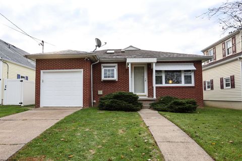 Photo of 606 West Virginia Avenue, Nutter Fort, WV 26301 (MLS # 10162188)