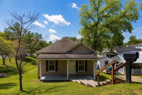 Photo of 188 Parkway Drive, Clarksburg, WV 26301 (MLS # 10164847)