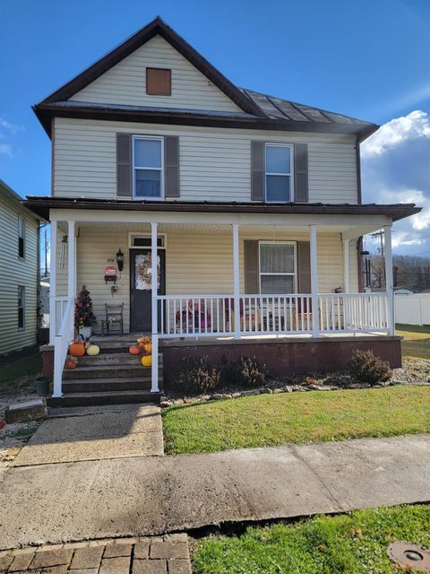 Photo of 1521 Taylor Avenue, Elkins, WV 26241 (MLS # 10162509)