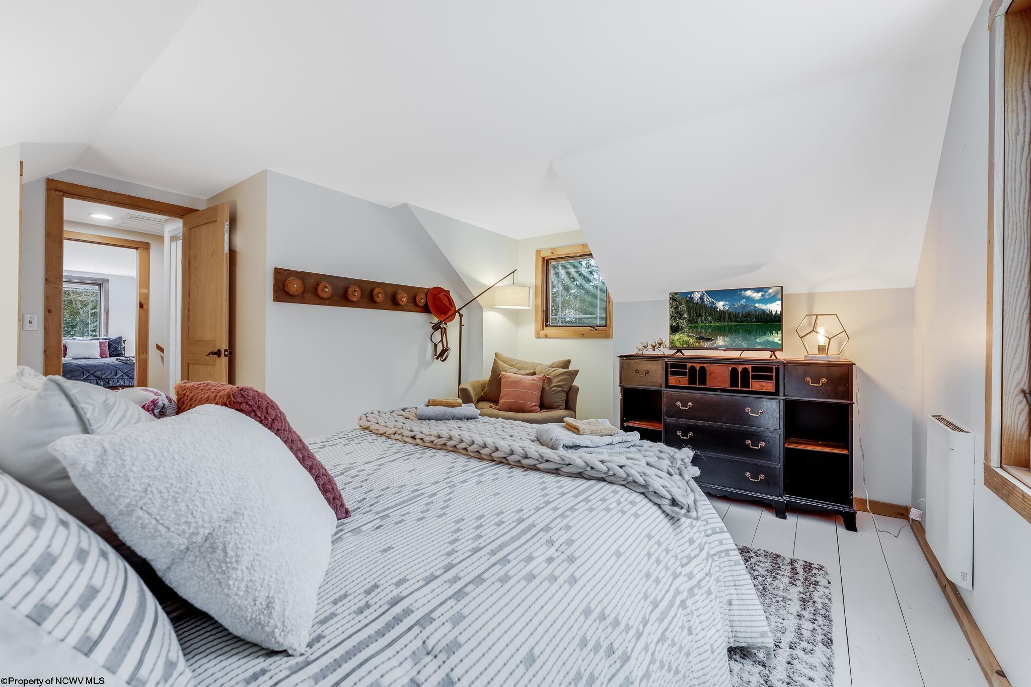 Davis, West Virginia 26260, United States, 4 Bedrooms Bedrooms, ,3 BathroomsBathrooms,Residential,Active,6702