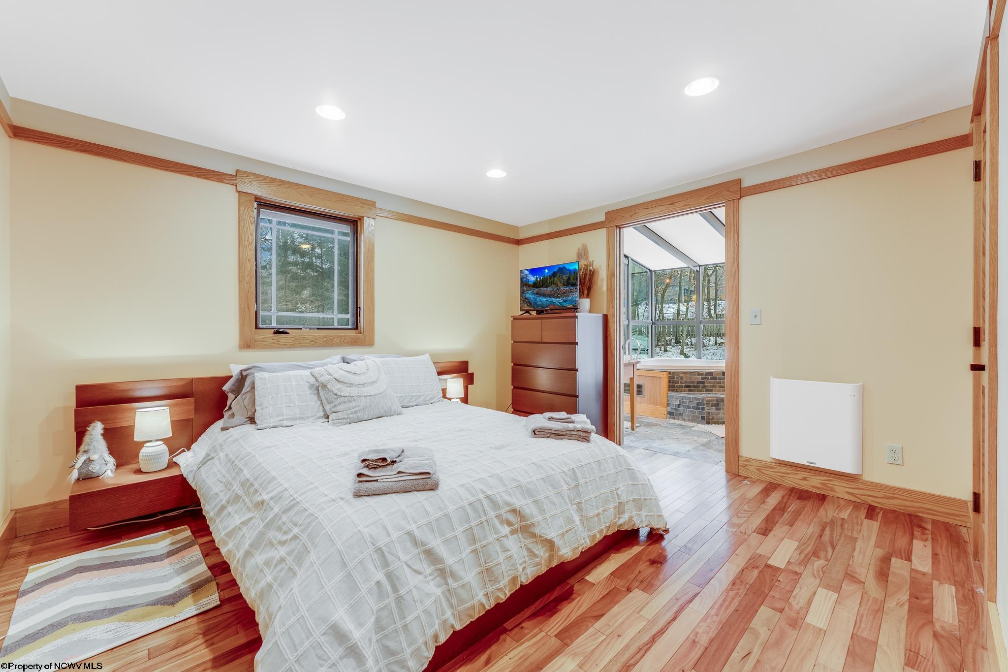 Davis, West Virginia 26260, United States, 4 Bedrooms Bedrooms, ,3 BathroomsBathrooms,Residential,Active,6702