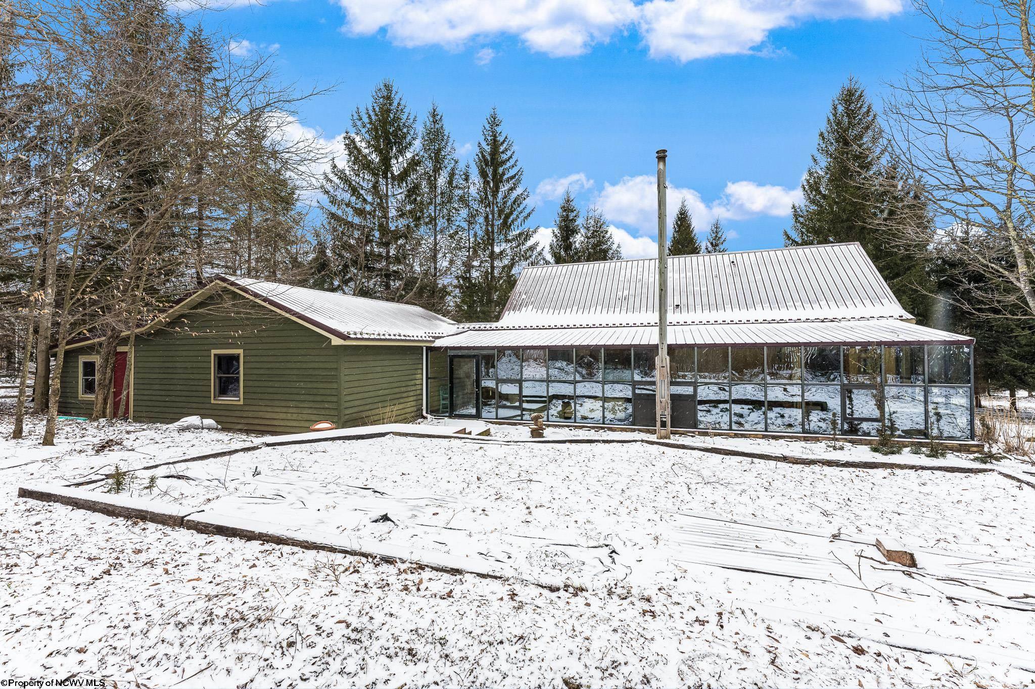 Davis, West Virginia 26260, United States, 4 Bedrooms Bedrooms, ,3 BathroomsBathrooms,Residential,Active,6702