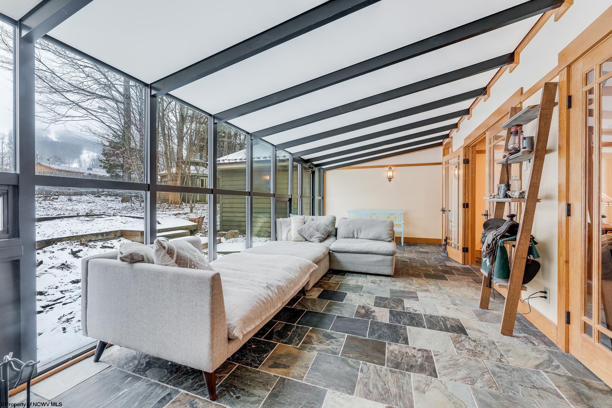 Davis, West Virginia 26260, United States, 4 Bedrooms Bedrooms, ,3 BathroomsBathrooms,Residential,Active,6702