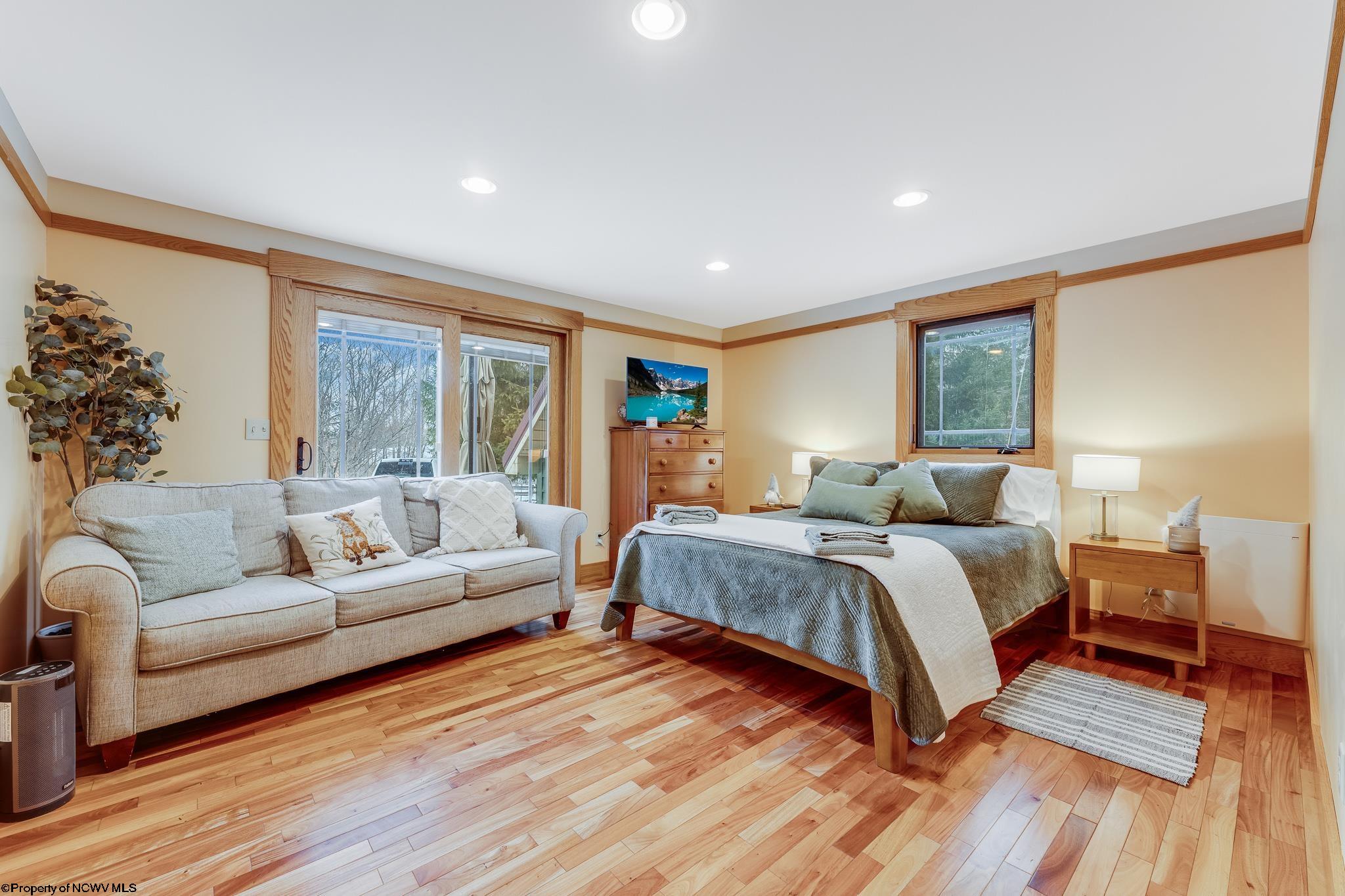 Davis, West Virginia 26260, United States, 4 Bedrooms Bedrooms, ,3 BathroomsBathrooms,Residential,Active,6702