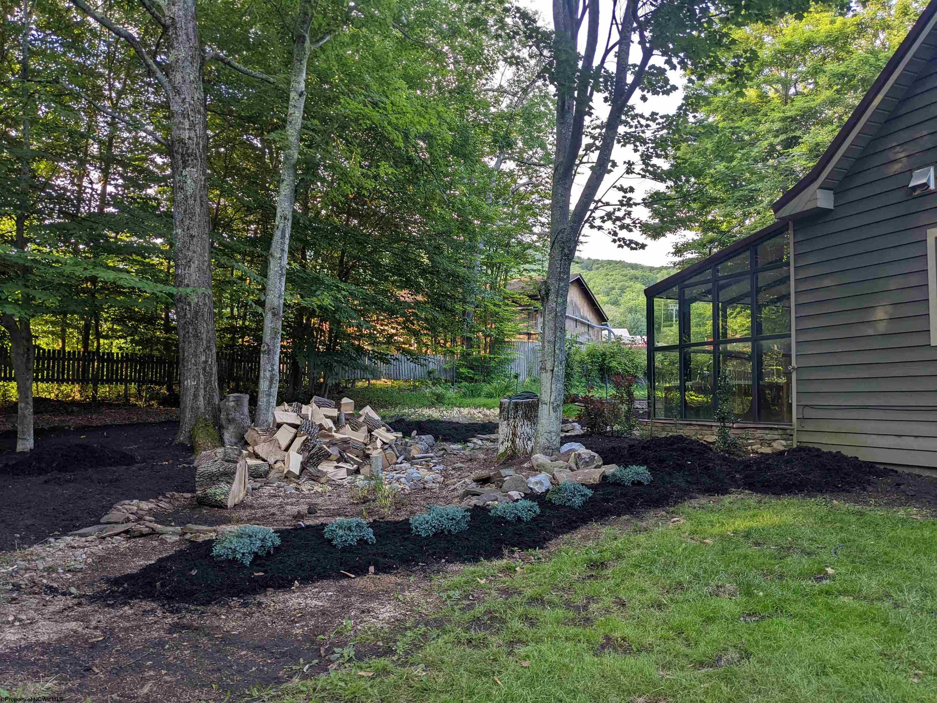 Davis, West Virginia 26260, United States, 4 Bedrooms Bedrooms, ,3 BathroomsBathrooms,Residential,Active,6702