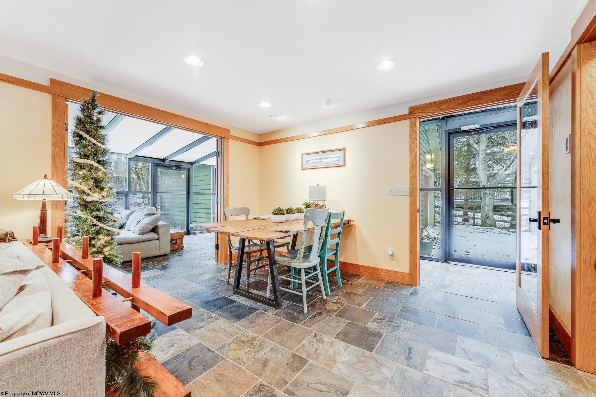 Davis, West Virginia 26260, United States, 4 Bedrooms Bedrooms, ,3 BathroomsBathrooms,Residential,Active,6702