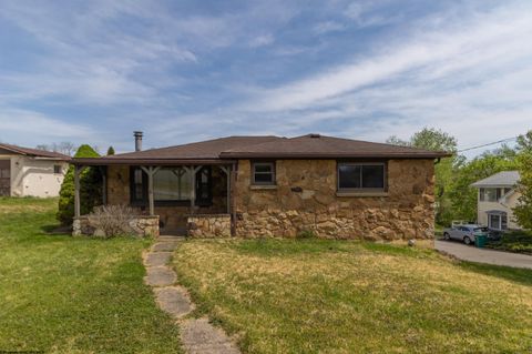 Photo of 702 Lawman Avenue, Bridgeport, WV 26330 (MLS # 10164368)