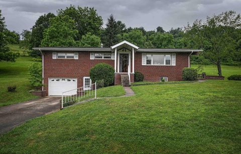 Photo of 3630 Freedom Highway, Fairmont, WV 26554 (MLS # 10165340)