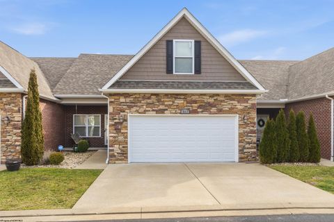 Photo of 512 Persimmon Lane, Bridgeport, WV 26330 (MLS # 10163072)