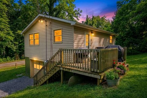 Photo of 44 Lower Booth Road, Morgantown, WV 26501 (MLS # 10164176)