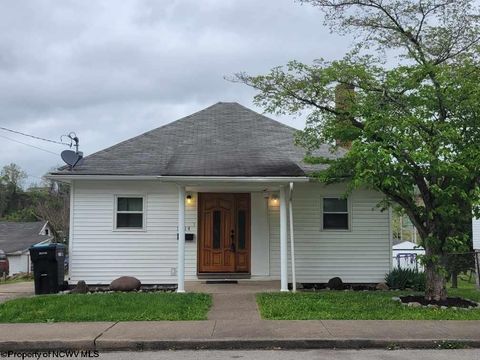 Photo of 1314 Adams Avenue, Clarksburg, WV 26301 (MLS # 10164506)