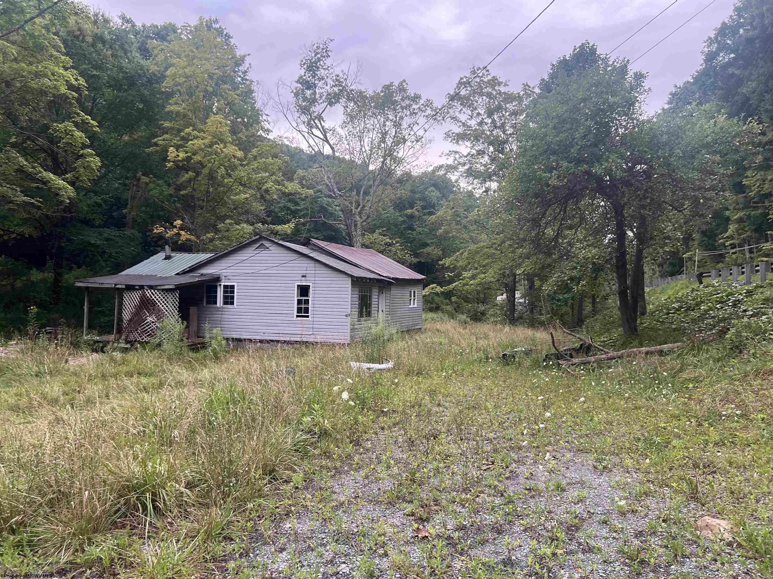 View Quinwood, WV 25981 property