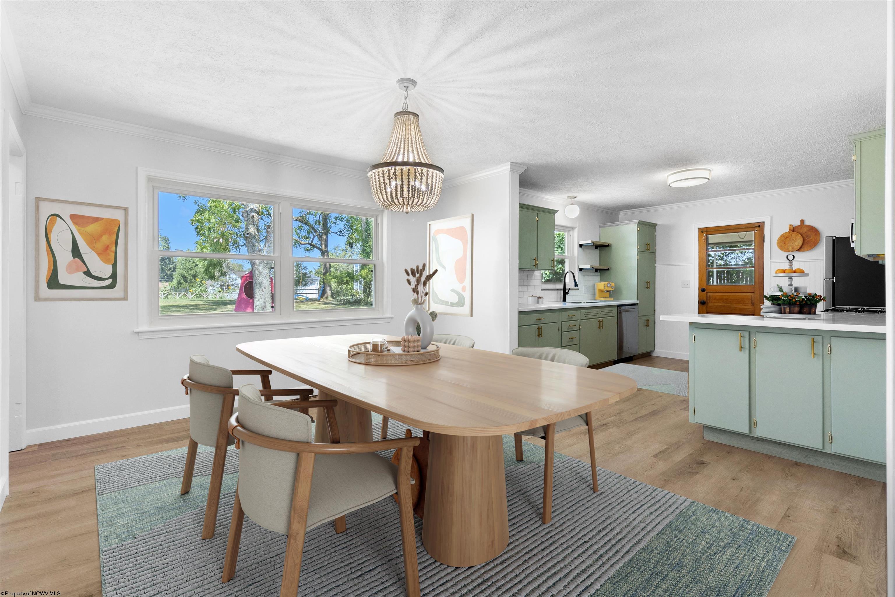 Morgantown, West Virginia 26501, United States, 3 Bedrooms Bedrooms, ,2 BathroomsBathrooms,Residential,Contingent,51741