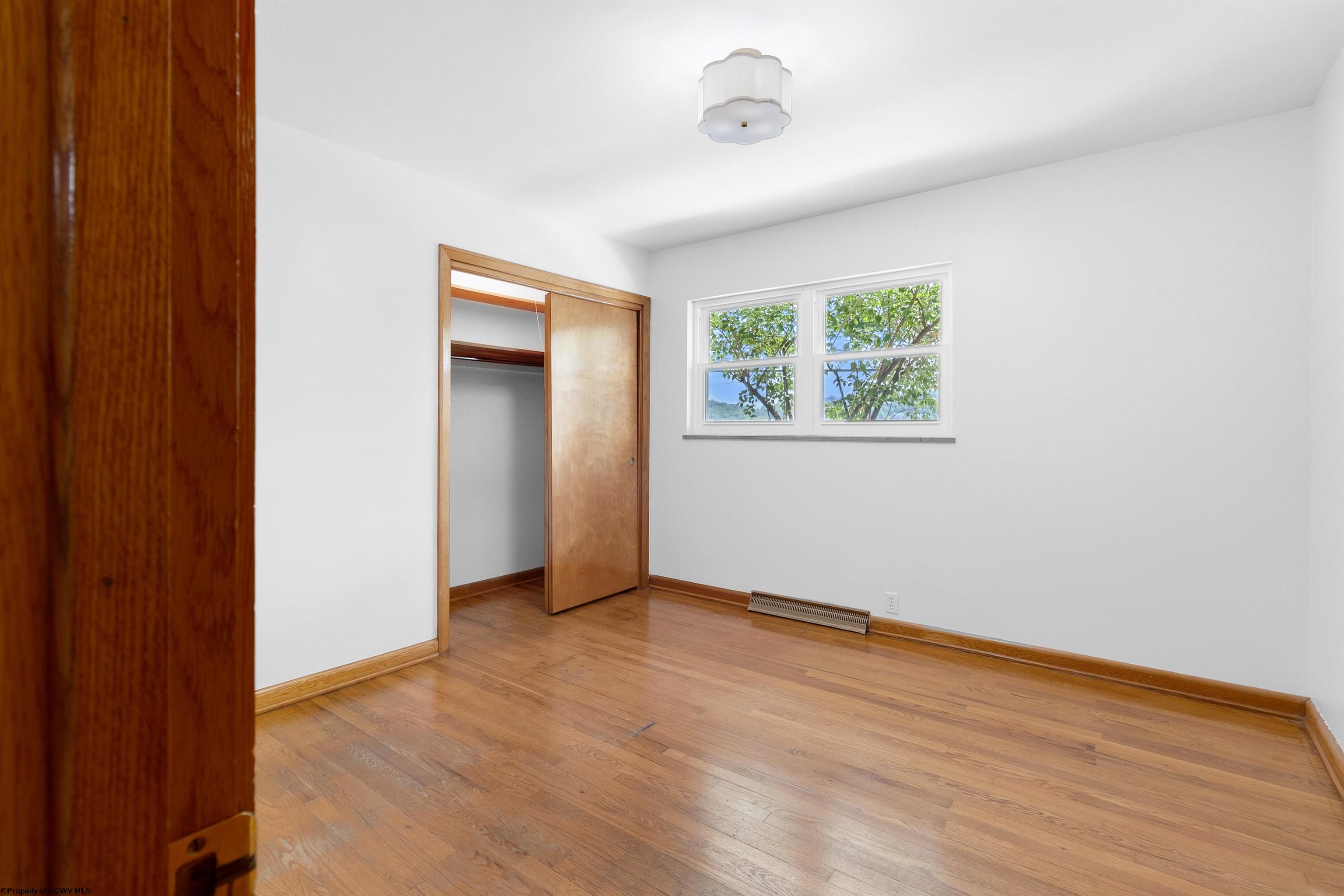 Morgantown, West Virginia 26501, United States, 3 Bedrooms Bedrooms, ,2 BathroomsBathrooms,Residential,Contingent,51741