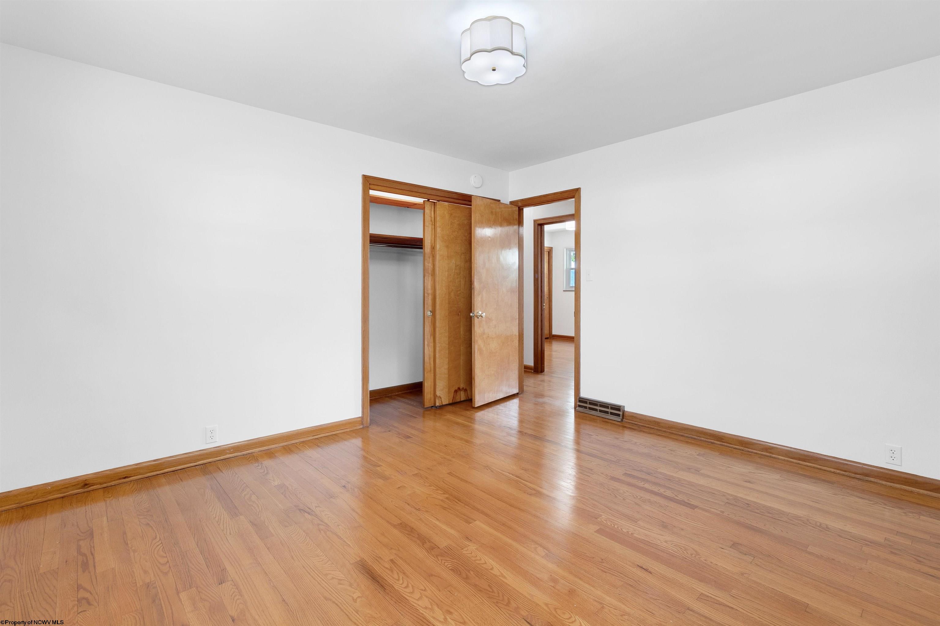 Morgantown, West Virginia 26501, United States, 3 Bedrooms Bedrooms, ,2 BathroomsBathrooms,Residential,Contingent,51741