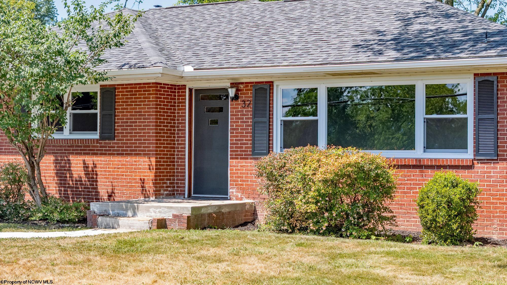 Morgantown, West Virginia 26501, United States, 3 Bedrooms Bedrooms, ,2 BathroomsBathrooms,Residential,Contingent,51741