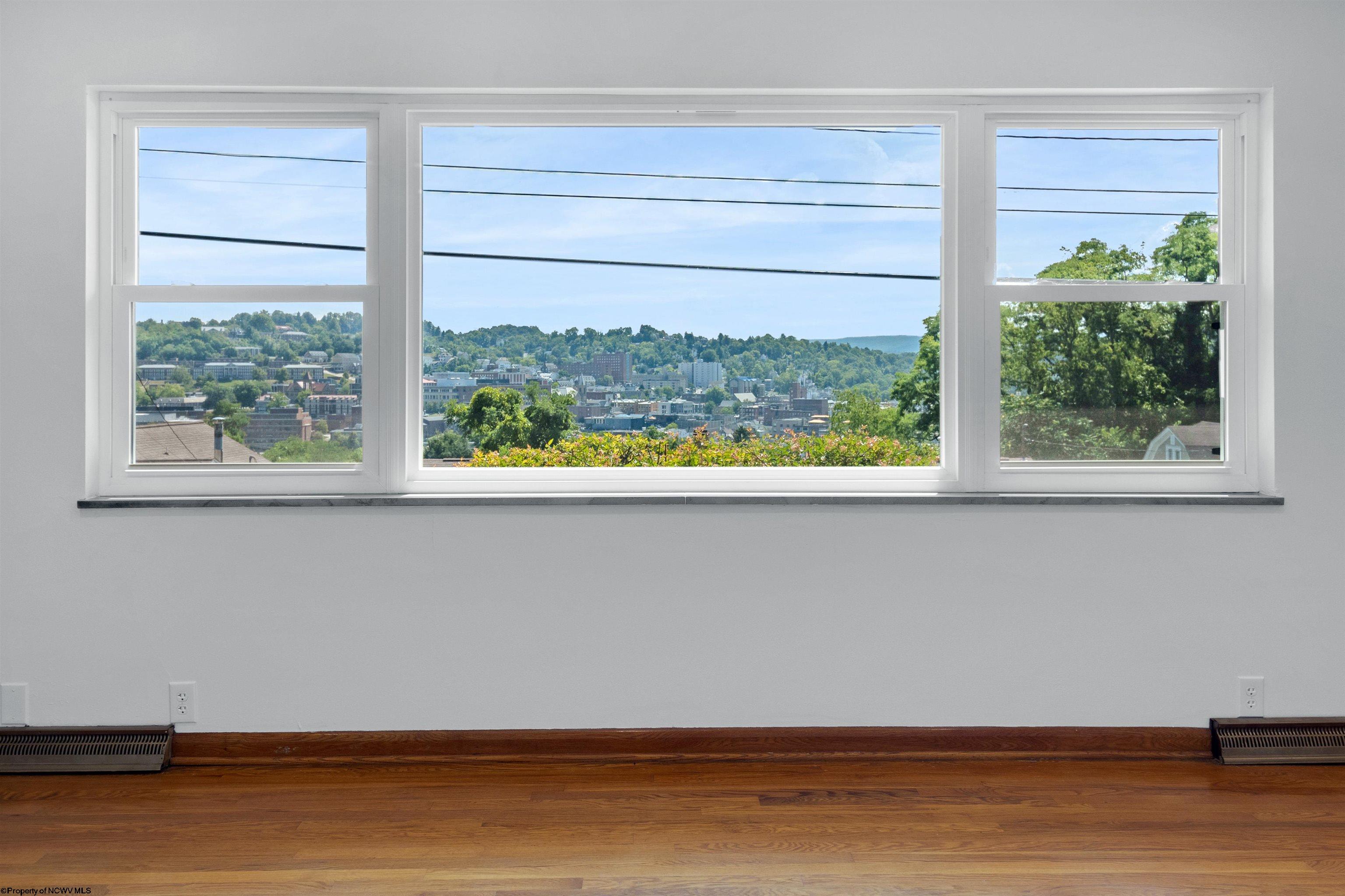 Morgantown, West Virginia 26501, United States, 3 Bedrooms Bedrooms, ,2 BathroomsBathrooms,Residential,Contingent,51741