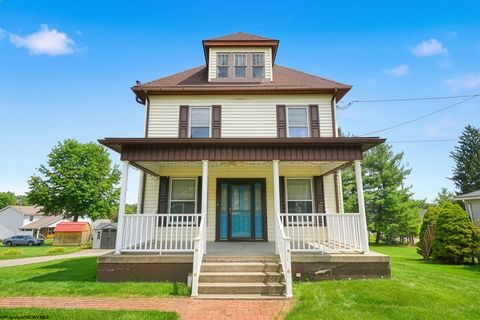 Photo of 608 Worthington Drive, Bridgeport, WV 26330 (MLS # 10164148)