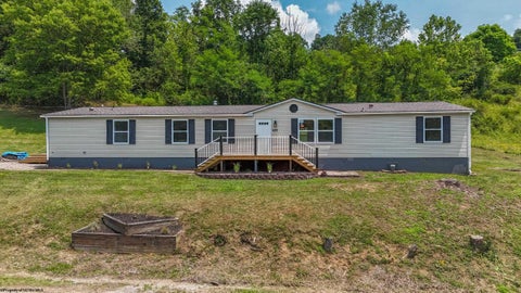 Photo of 766 Oak Street, Anmoore, WV 26323 (MLS # 10165967)