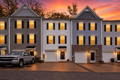 Photo of 505 Turquoise Lane, Morgantown, WV 26508 (MLS # 10164581)