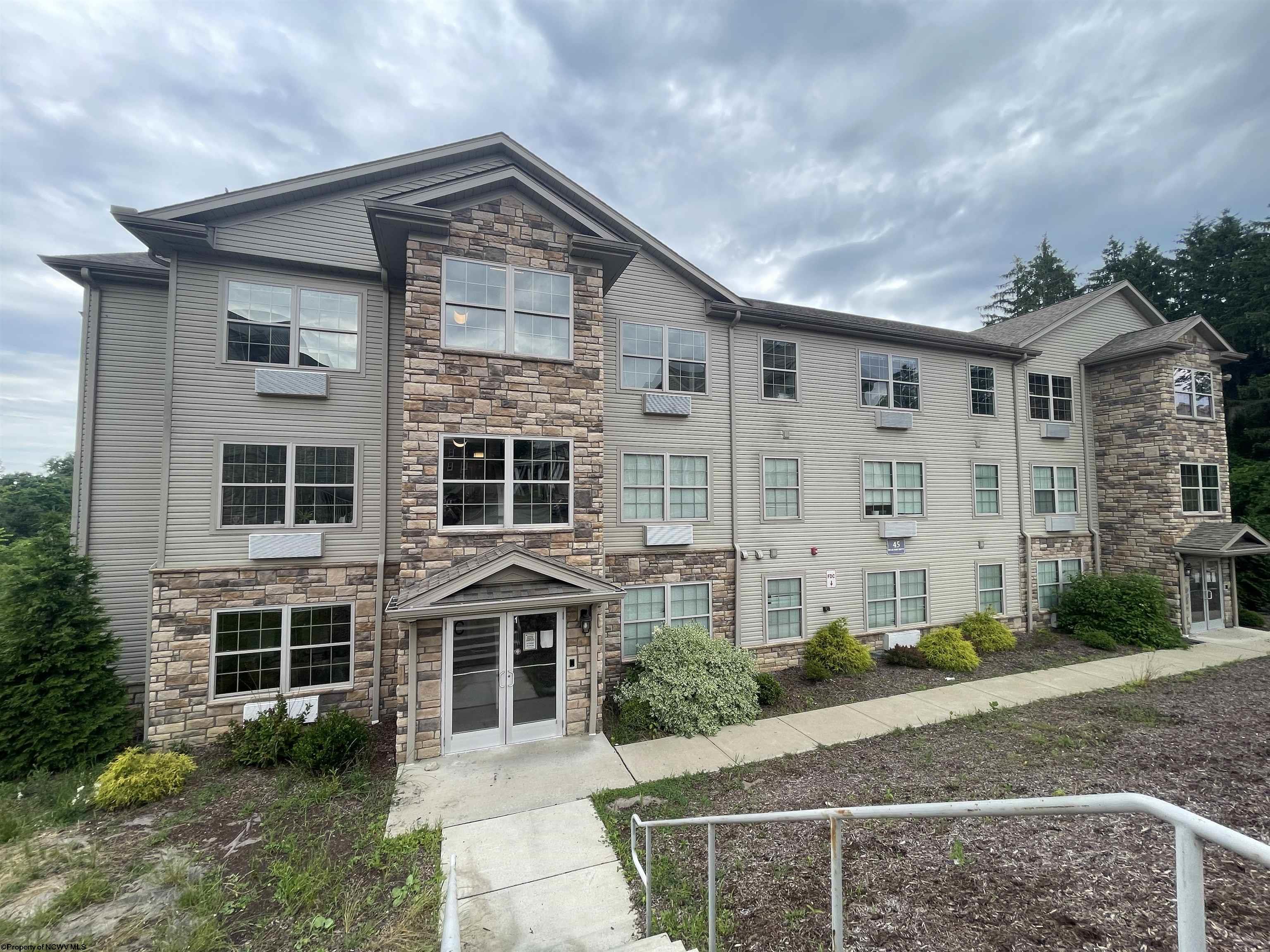 West Liberty, West Virginia 26074, United States, ,Residential,Active,38365