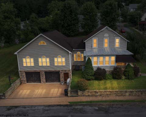 Photo of 401 Jefferson Street, Mannington, WV 26582 (MLS # 10166399)