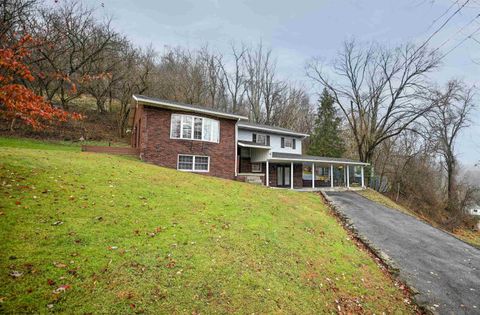 Photo of 533 Pike Avenue, Monongah, WV 26554 (MLS # 10162618)