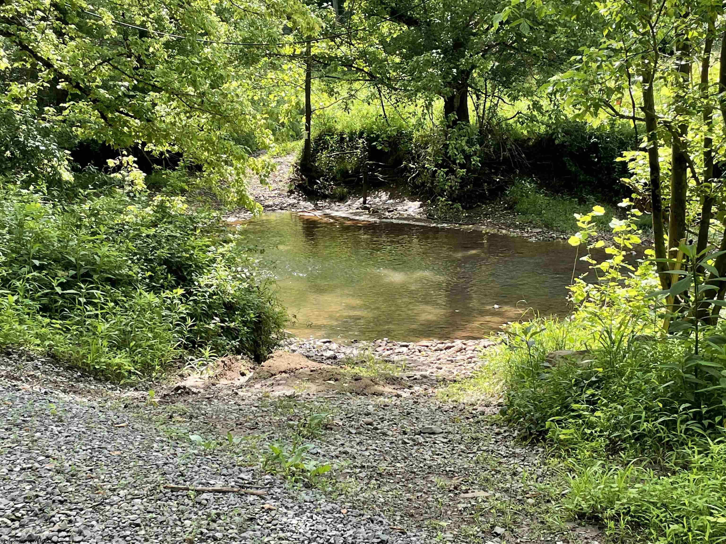 View Alum Bridge, WV 26321 property