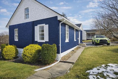 Photo of 500 MT Vernon Avenue, Fairmont, WV 26554 (MLS # 10163557)