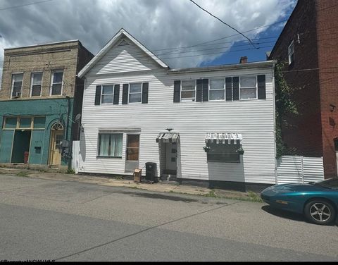 Photo of 302 Columbia Street, Fairmont, WV 26554 (MLS # 10164009)