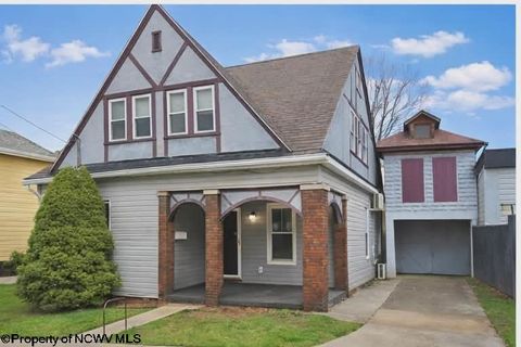 Photo of 126 Anderson Street, Clarksburg, WV 26301 (MLS # 10162968)