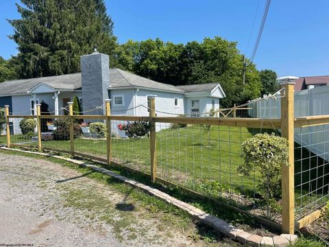 Photo of 1 Knapp Street, Elkins, WV 26241 (MLS # 10162637)