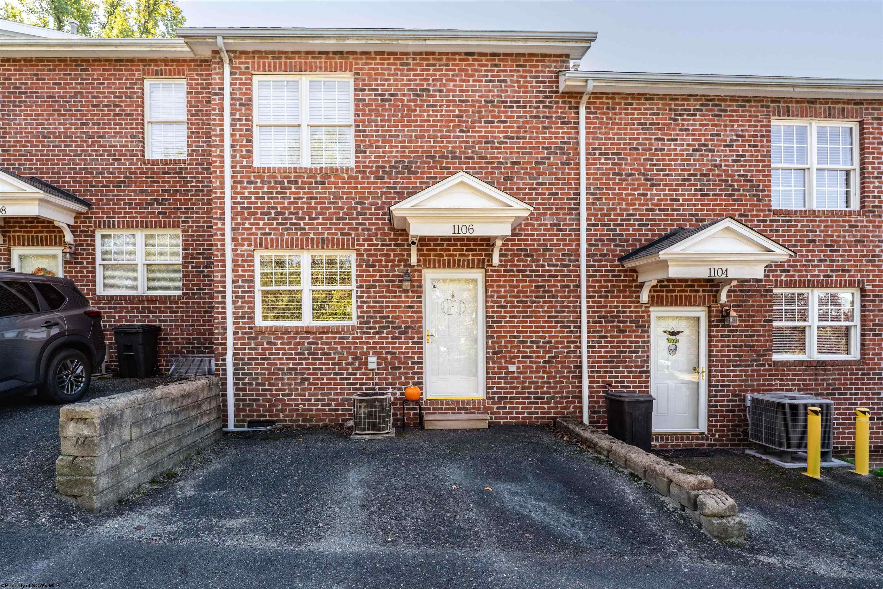 Morgantown, West Virginia 26508, United States, 2 Bedrooms Bedrooms, ,3 BathroomsBathrooms,Residential,Active,234659