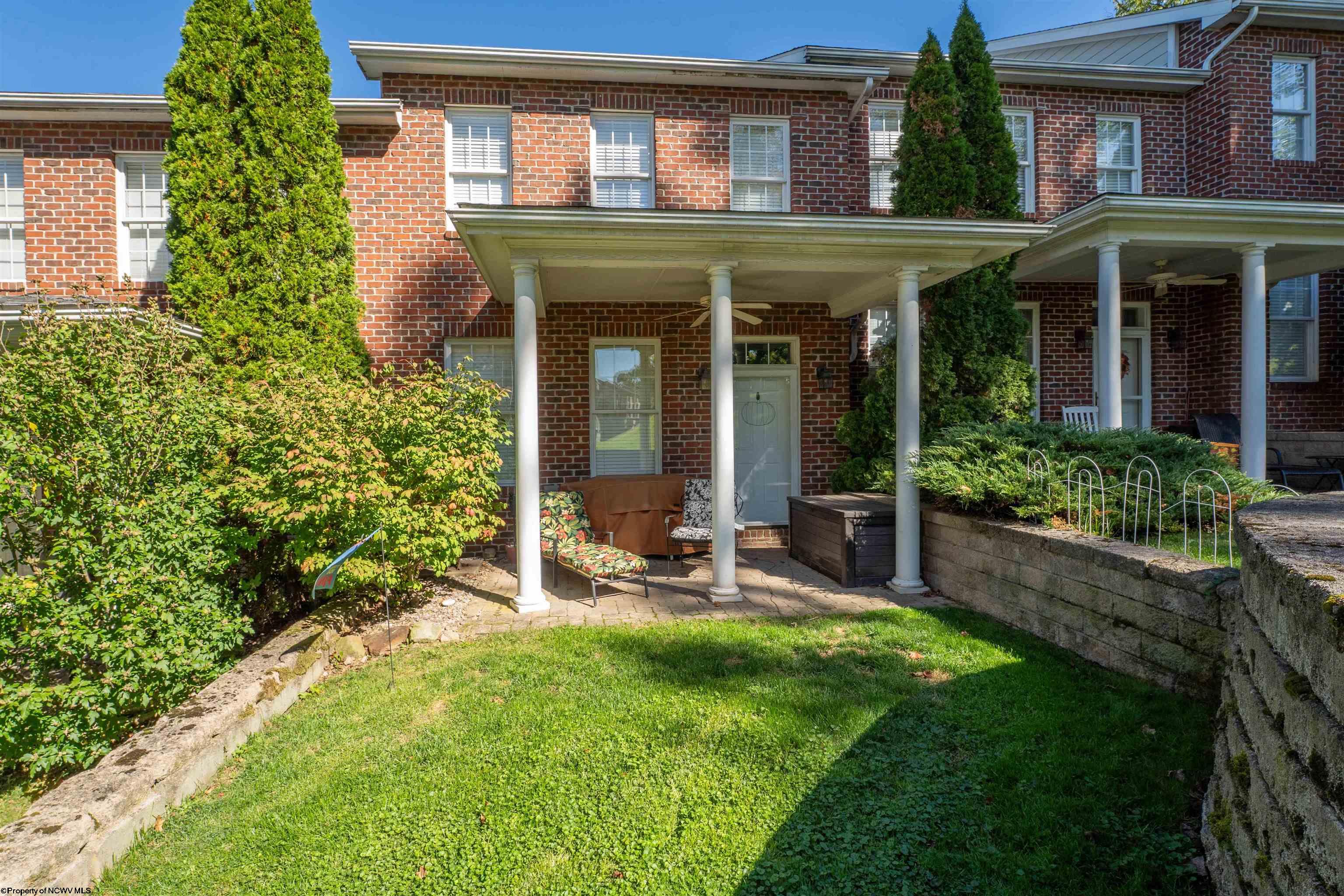 Morgantown, West Virginia 26508, United States, 2 Bedrooms Bedrooms, ,3 BathroomsBathrooms,Residential,Active,234659