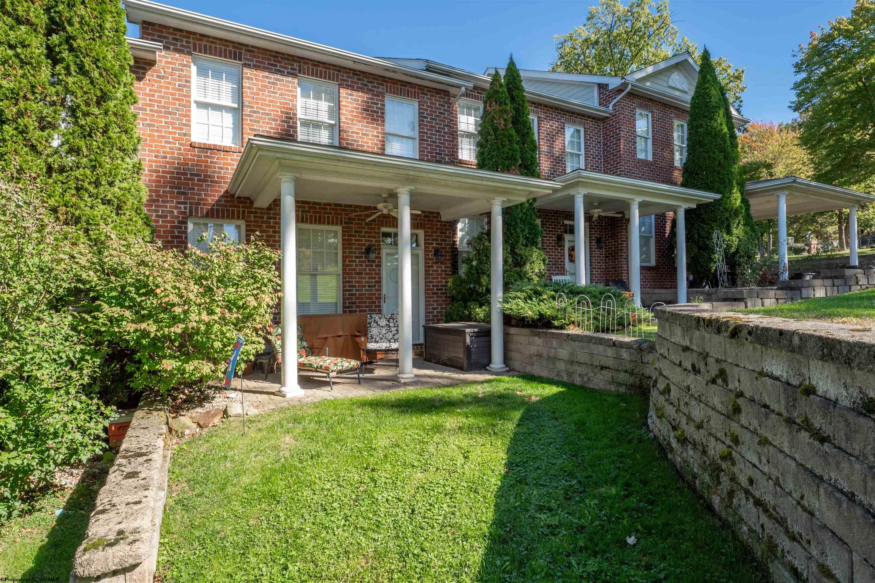 Morgantown, West Virginia 26508, United States, 2 Bedrooms Bedrooms, ,3 BathroomsBathrooms,Residential,Active,234659