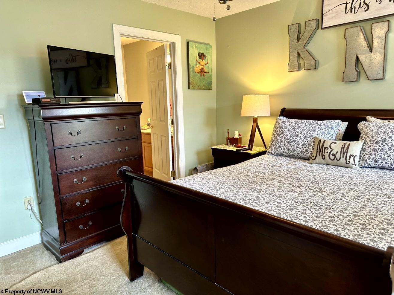 Morgantown, West Virginia 26508, United States, 2 Bedrooms Bedrooms, ,3 BathroomsBathrooms,Residential,Active,234659