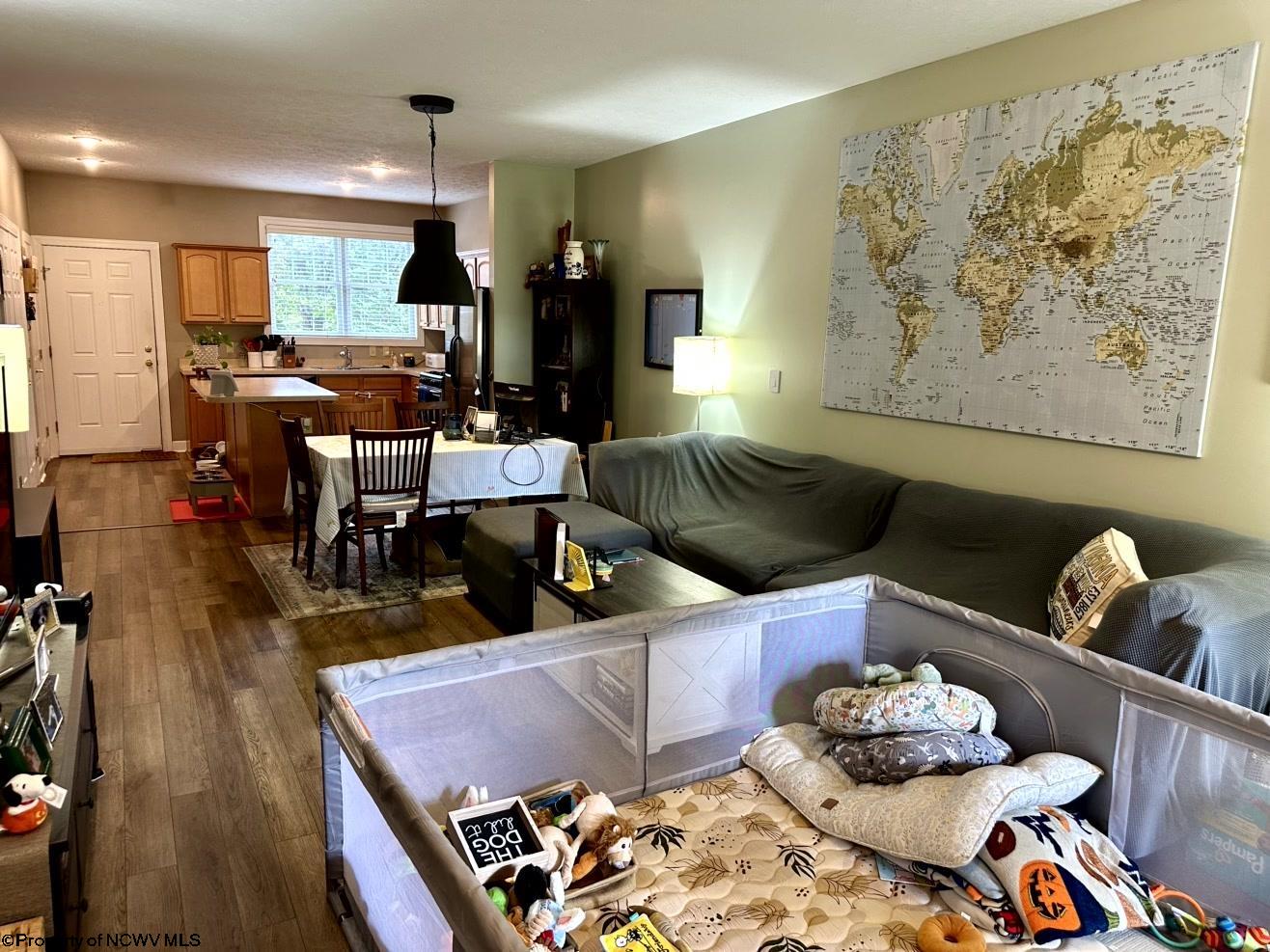 Morgantown, West Virginia 26508, United States, 2 Bedrooms Bedrooms, ,3 BathroomsBathrooms,Residential,Active,234659