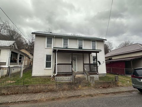 Photo of 318 Broad Street, Weston, WV 26452 (MLS # 10163075)