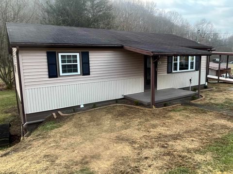 Photo of 632 Berlin Road, Weston, WV 26452 (MLS # 10163391)
