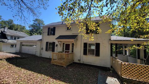 Photo of 1300 Hillcrest Road, Fairmont, WV 26554 (MLS # 10161506)