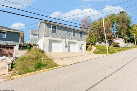 Photo of 709 Monongalia Avenue, Morgantown, WV 26505 (MLS # 10162176)
